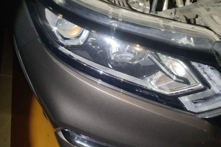 Used Nissan Qashqai 2019 2.0L CVT Smart Enjoyment Version Right Front Headlight