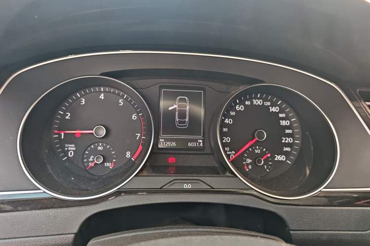 Used Volkswagen Magotan 2018 330TSI DSG Advanced Model Instrument Cluster