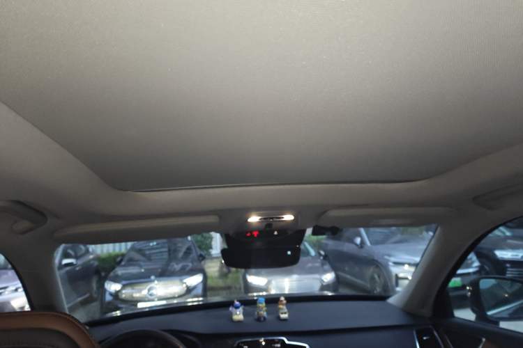 Used Volvo XC90 2019 T6 Zhiyi Edition 7-Seater China VI Standard
