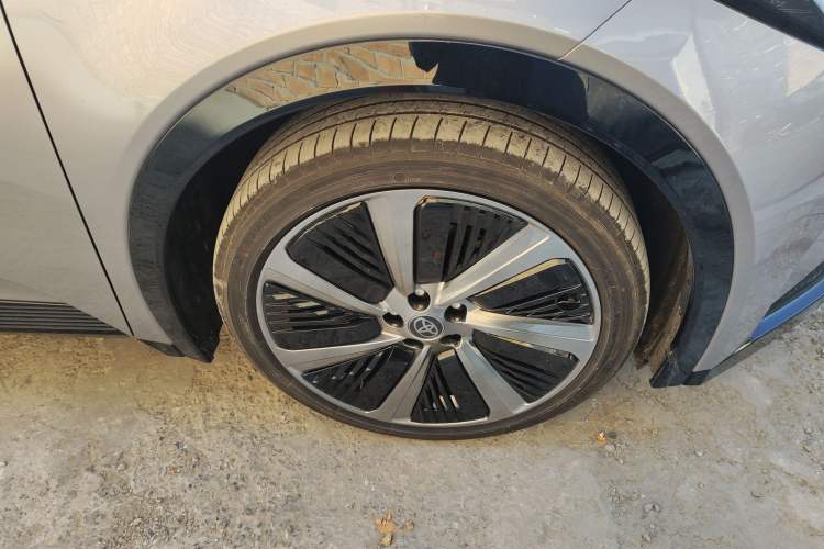 Used Toyota bZ5 2025 Model 550 PRO
