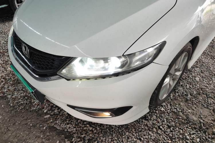 Used Honda Jade 2014 1.8L Automatic Comfort Elite Version 5 Seats
