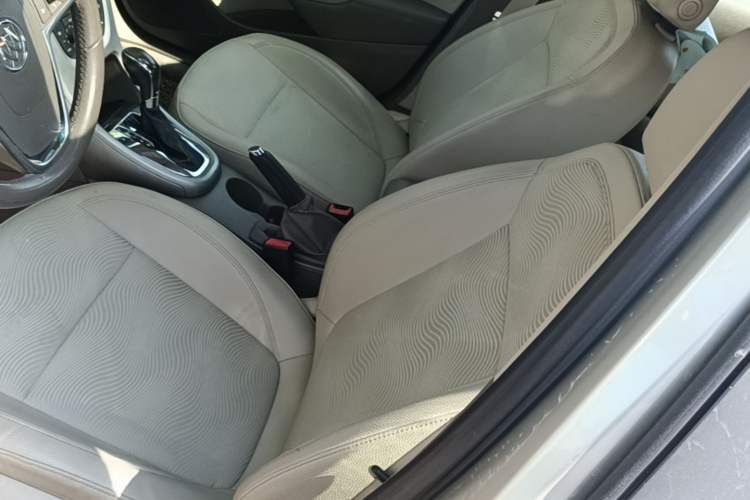 Used Buick GT 2010 GT 1.6L Automatic Fashion Edition
