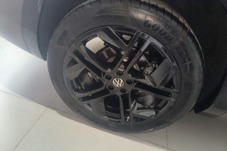 Used Volkswagen Teramont 2025 Tiguan Pro 450TSI Four-Wheel Drive Summit Edition
