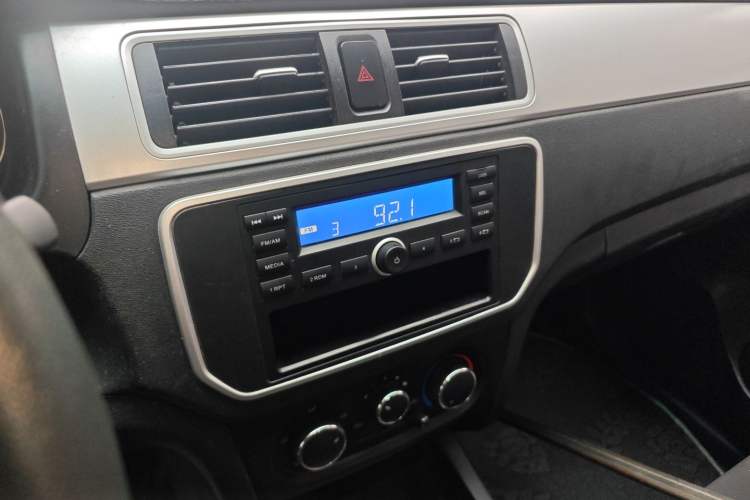 Used CHANGAN KAICHENG Shenqi F30  Audio And AC Panel
