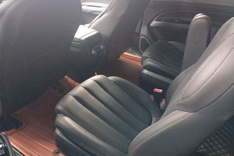 Used Ford Equator 2021 EcoBoost 225 Platinum Edition 6-seater
