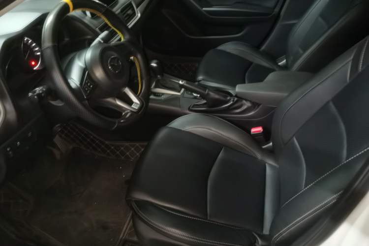 Used Mazda 3 Axela 2017 Sedan 1.5L Automatic Comfort Model Emission Standard China V