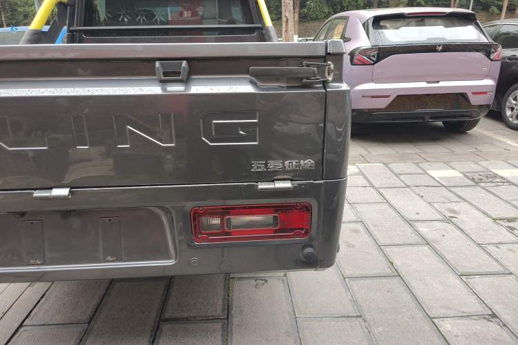 Used Wuling Zhengtu 2021 1.5L Adventure LAR Right Rear Taillight
