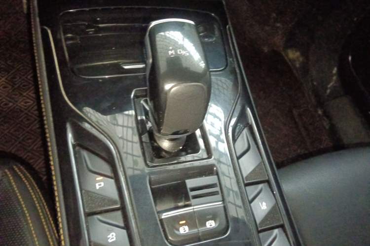 Used Bestune T77 2019 230 TID Automatic Prestige Version China VI Emission Standard