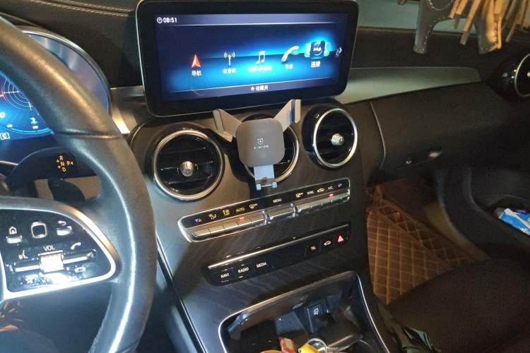 Used Mercedes-Benz C-Class 2019 C 260 L Sport Edition Audio And AC Panel