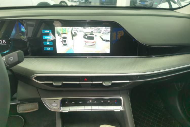 Used CHANGAN Eado 2023 Changan Edition PLUS Blue Whale NE 1.4T GDI DCT Prestige Version
