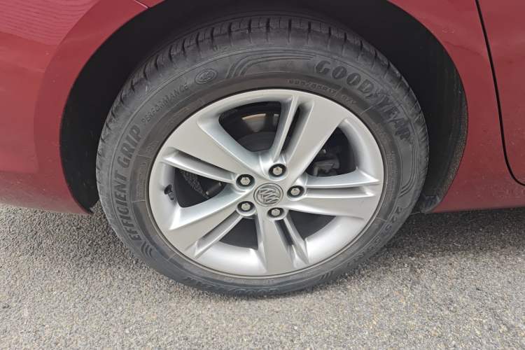 Used Buick Regal 2017 20T Prestige Model Right Rear Wheel Hub