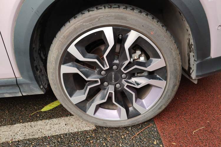 Used Lynk & Co 06 2023 Remix 1.5T Shero Right Front Wheel Hub