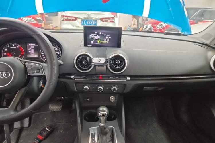 Used Audi A3 2018 30th Anniversary Edition Limousine 35 TFSI Fashion Model
