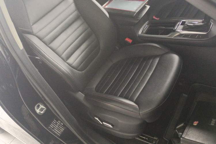 Used MG HS 2018 20T Automatic Two-Wheel Drive Hormone Passion Edition China V Standard
