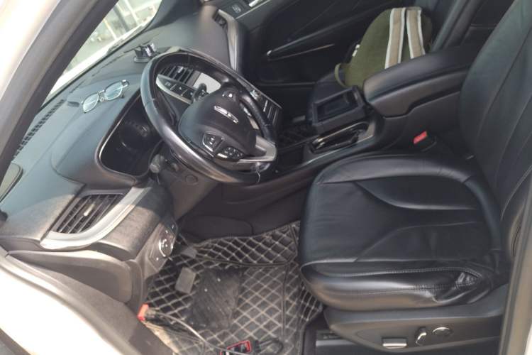 Used Lincoln MKC 2018 2.0T Two-Wheel Drive Deluxe Edition
