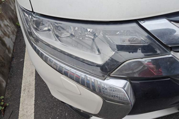 Used Mitsubishi Outlander 2016 2.4L 4x4 Elite Edition 5 Seats