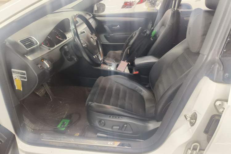 Used Volkswagen FAW-Volkswagen CC 2016 2.0 TSI Luxury Model
