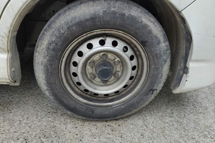 Used Jinbei Hiace King 2021 2.0L City Transport King Series Express Model Standard Top 6-Seater 1TZS