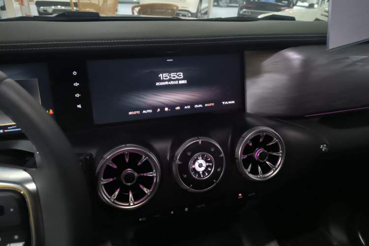 Used Tank 300 2024 2.0T Conqueror Audio And AC Panel