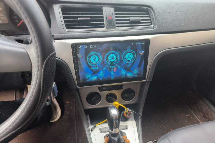 Used Volkswagen Lavida 2013 Revised Classic 1.6L Automatic Fashion Edition
