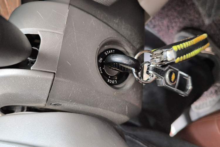 Used Chevrolet Sail 2013 Sedan 1.4L AMT Enjoy Edition Vehicle Key