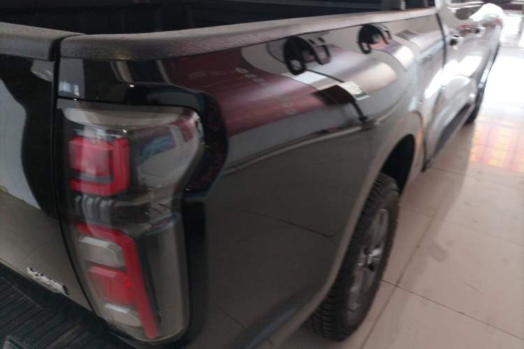 Used Great Wall Poer 2023 2.0T Commercial Version Manual Diesel 4x4 Elite Long-Box GW4D20M