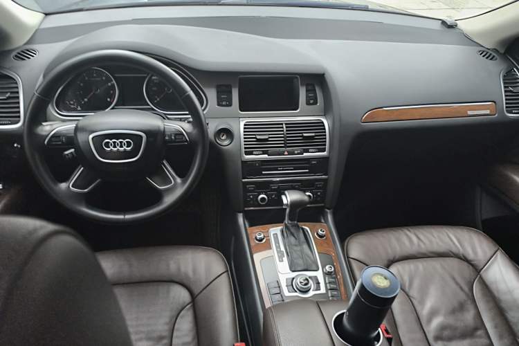 Used Audi Q7 
