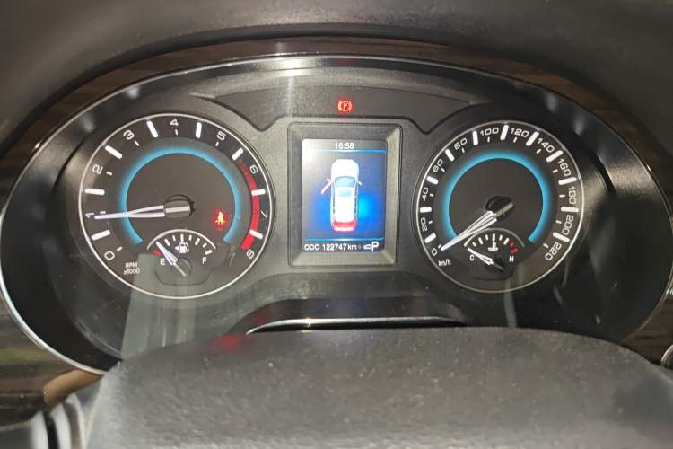 Used Haval H2 2015 1.5T Automatic Two-Wheel Drive Elite Edition Instrument Cluster