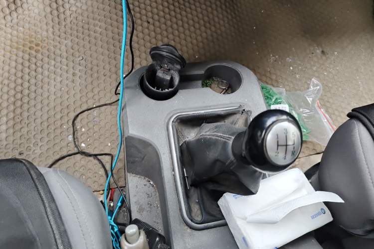 Used FORTHING Lingzhi 2013 M5 Q7 2.0L 7-Seater Long-Wheelbase Comfort Model