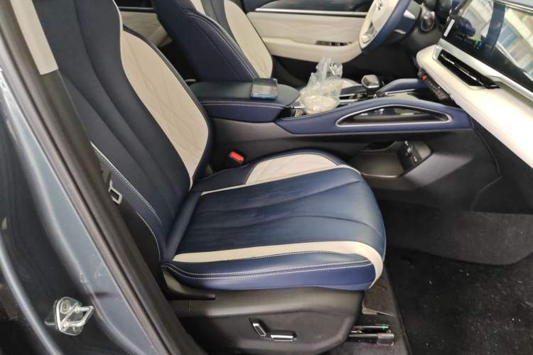 Used Geely Auto Monjaro L 2022 1.5T Thunder Hi·F Plug-in Hybrid Super Rui Right Front Seat