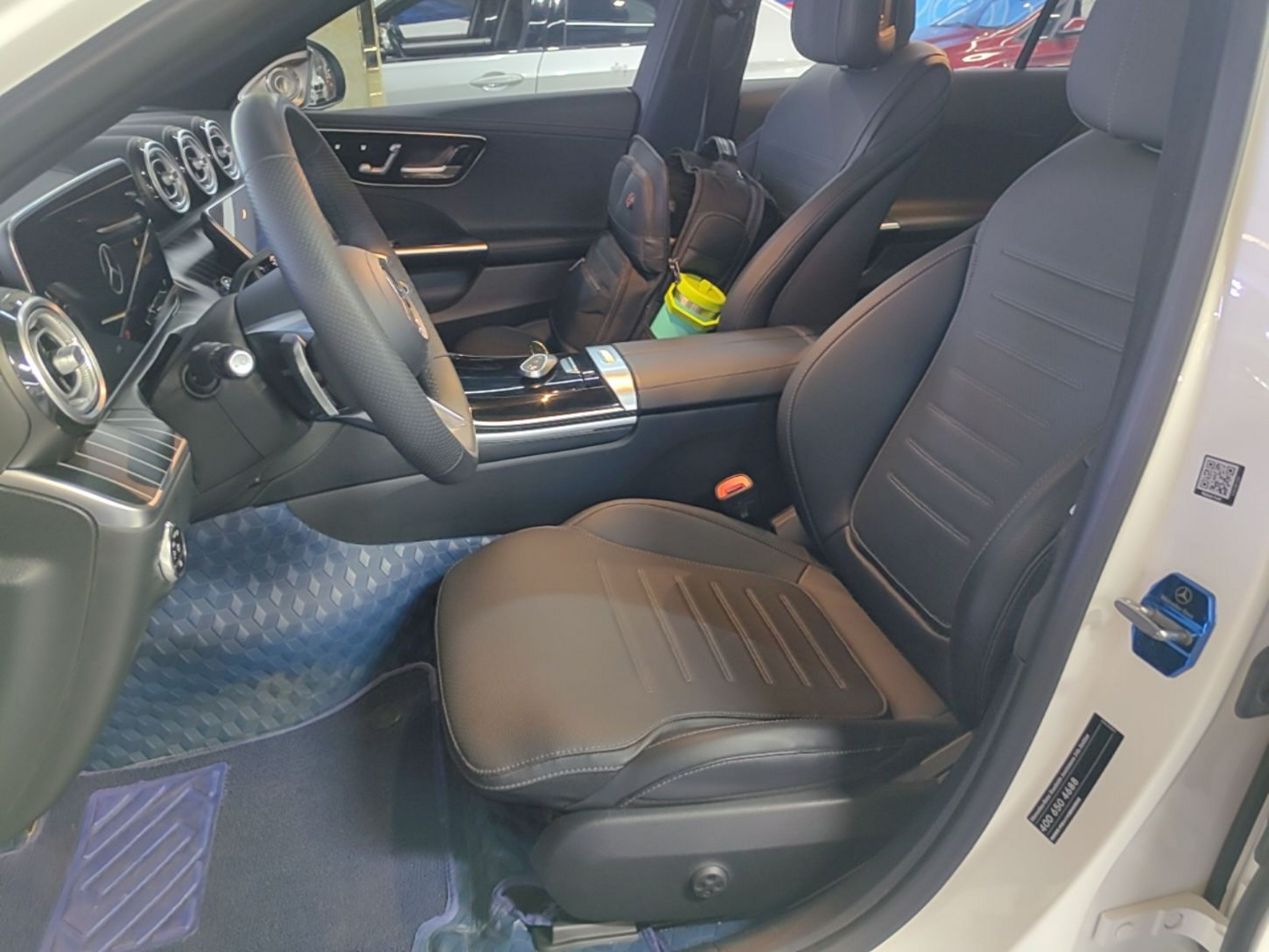 Vordere Reihe im Auto