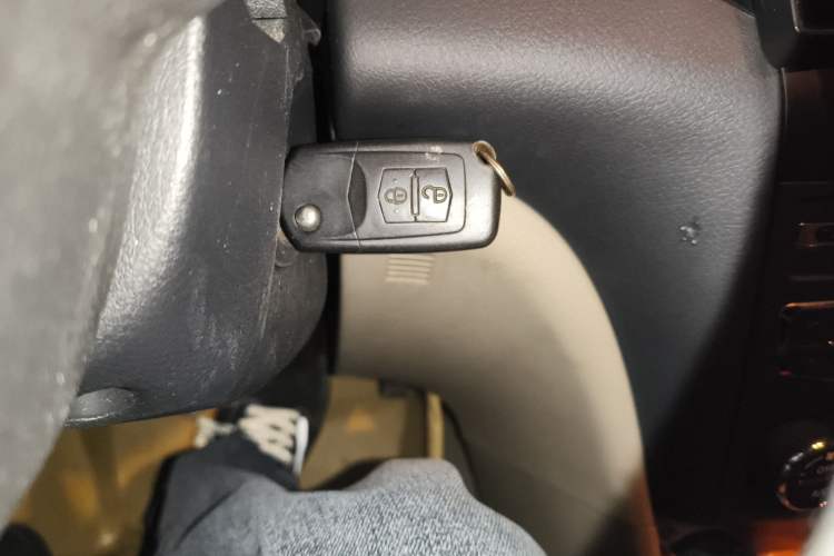 Used Bestune B50 2013 1.6L manual luxury version
