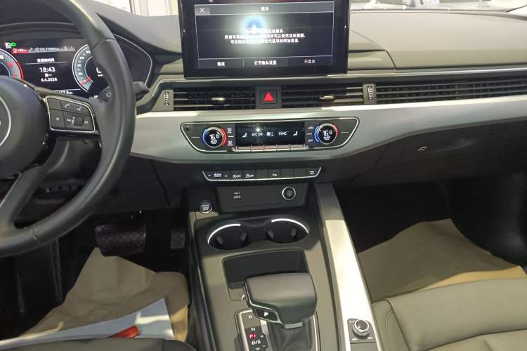 Used Audi A5 2021 Sportback 40 TFSI Fashionable and Dynamic Model Audio And AC Panel