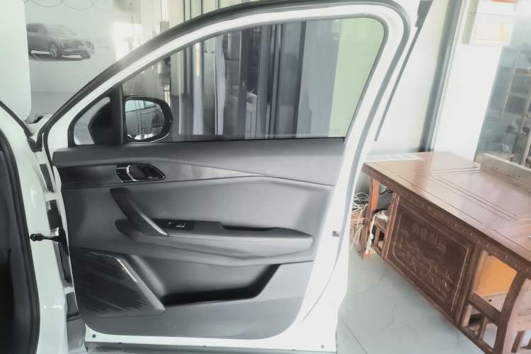 Used Lynk & Co 06 2023 Remix 1.5T Dynamic Halo