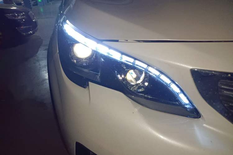 Used Peugeot 5008 2017 380THP 7-Seater Elite Edition
