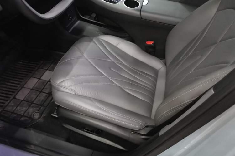 Used Geely Galaxy L6 2025 EM-i 140km Explorer+ Edition Left Front Seat