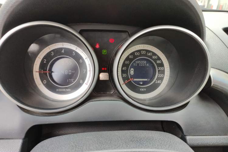 Used Bestune X80 2015 2.0L automatic luxury version