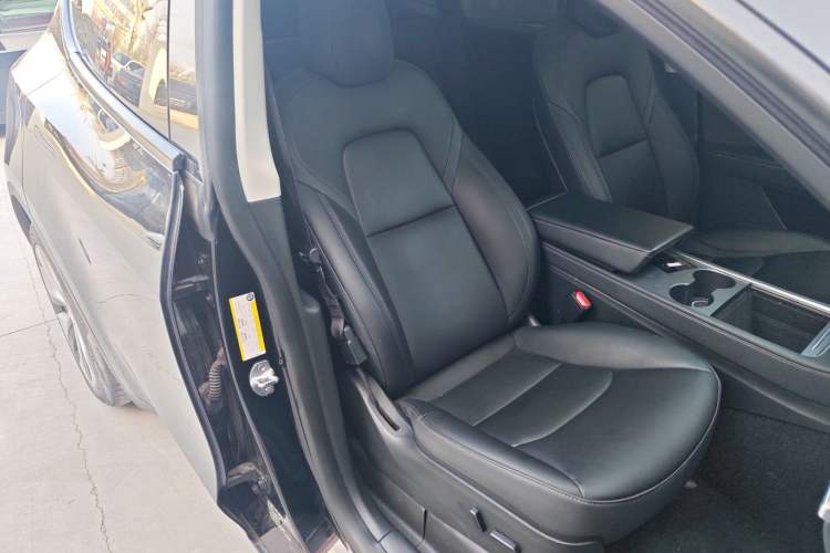 Used Tesla Model Y 2021 Long-Range All-Wheel-Drive Version 3D7 Right Front Seat