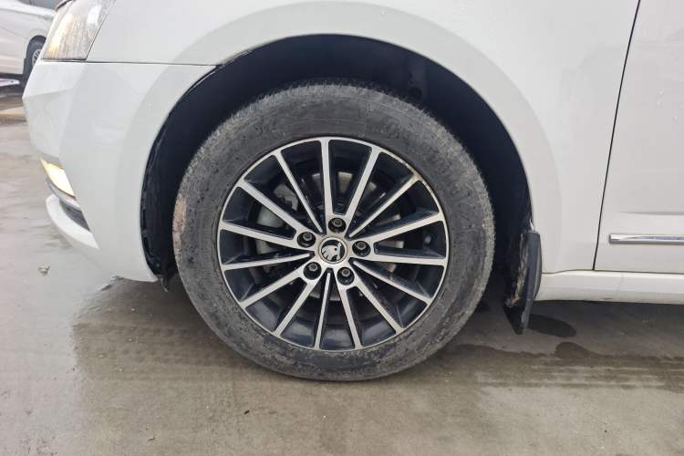 Used Skoda Octavia 2019 TSI230 DSG Luxury Edition