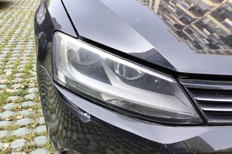 Used Volkswagen Sagitar 2012 1.4TSI Automatic Luxury Edition