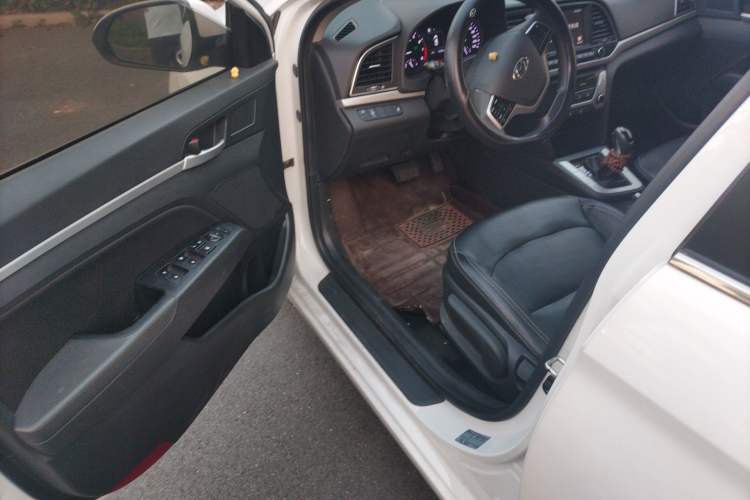 Used Hyundai Elantra (6th Generation / Lingdong) 2016 1.6L Automatic ZhiXuan – Elite Version
