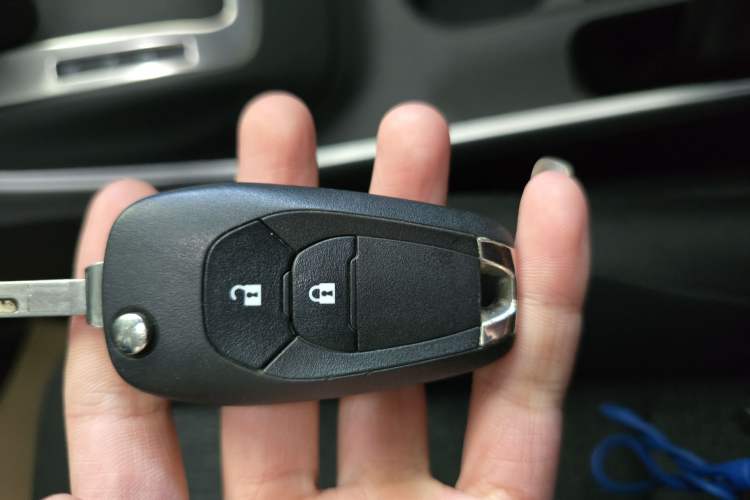 Used Chevrolet Trax 2019 Redline 335T CVT Trendy Version China VI Standard Vehicle Key