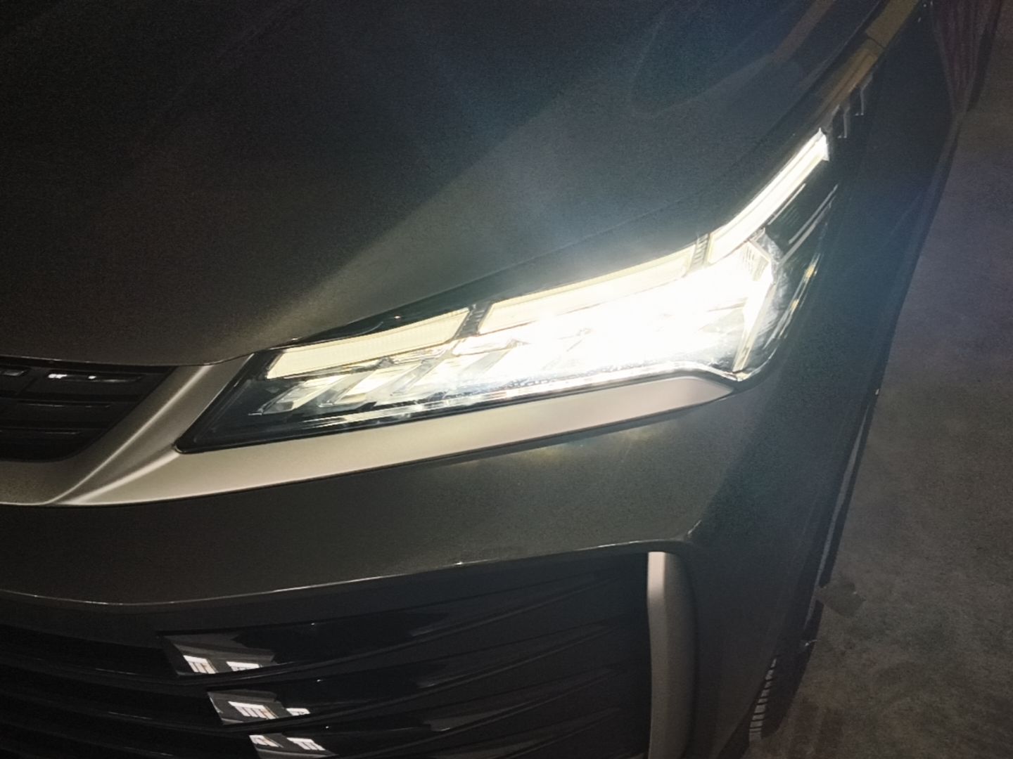 Geely Auto Coolray 2025 Bin Yue L 1.5TD DCT Beyond Edition — снимка 8