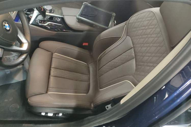 Used BMW 5 Series 2021 530Li Luxury Edition Premium Package
