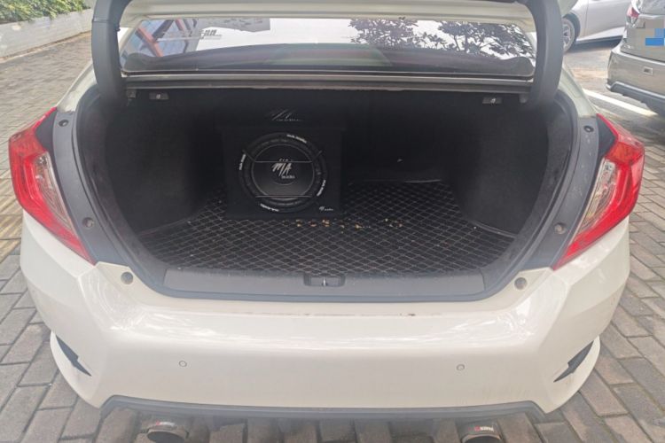 Used Honda Civic 2016 220TURBO CVT Prestige Edition
