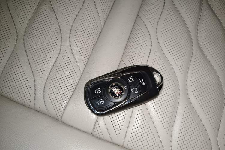 Used Buick GL8 2020 Avenir Avia Six-Seat Deluxe Edition