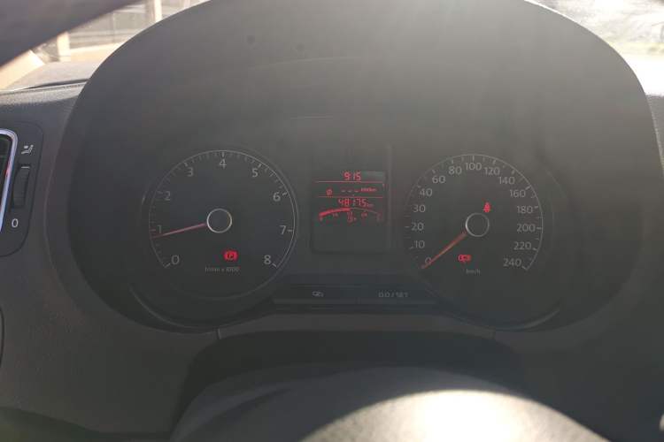 Used Volkswagen Polo 2012 1.6L Cross Polo MT Instrument Cluster