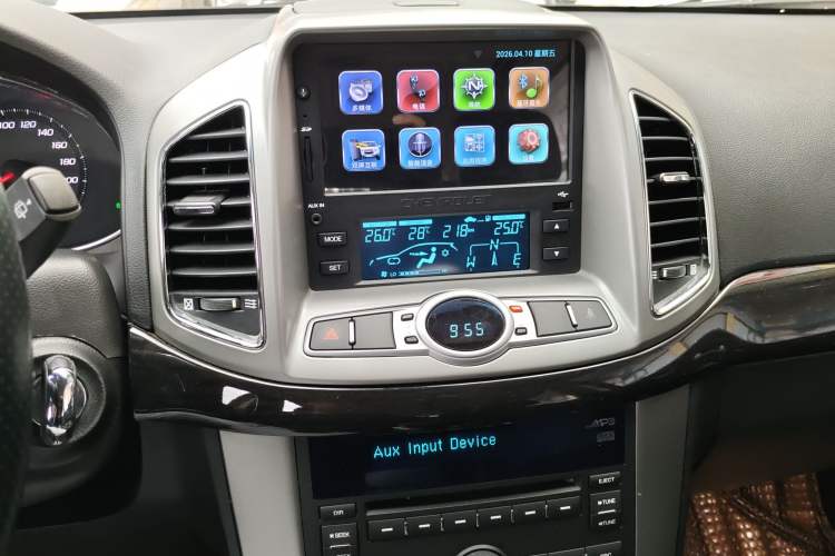 Used Chevrolet Captiva 2017 2.4L Two-Wheel Drive Luxury Edition 7 Seats Audio And AC Panel