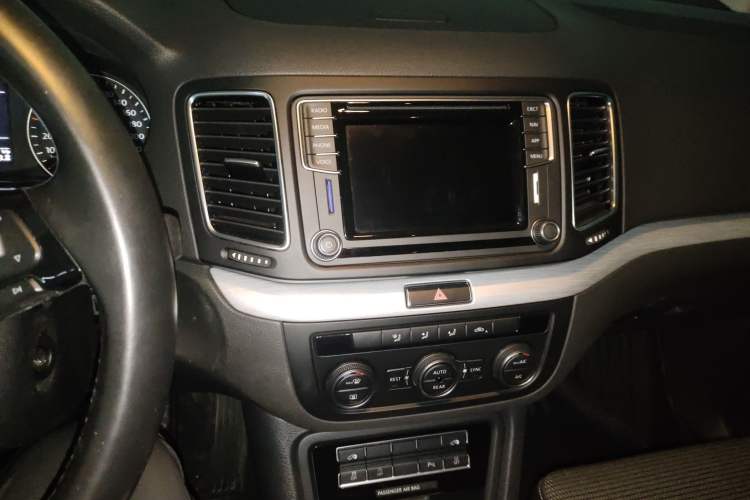 Used Volkswagen Sharan 2018 380TSI Comfort Edition 7-Seater
