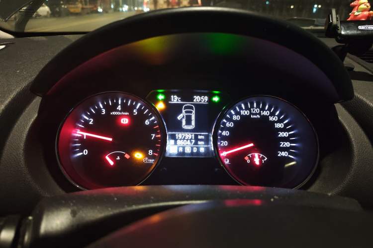 Used Nissan Qashqai 2011 2.0 XV Lea CVT 2WD
